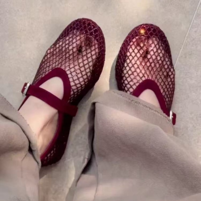 Women'S Fashion Footwear - Женские туфли-мэри-джейн с полым верхом из